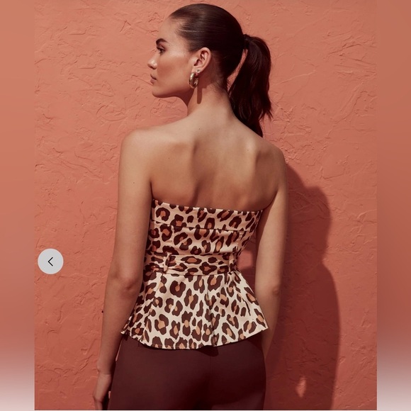 New York & Company Strapless Poplin Belted Top in Leopard Print, size M, NWT! - Picture 2 of 11